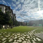 Royal Towers - 856 *